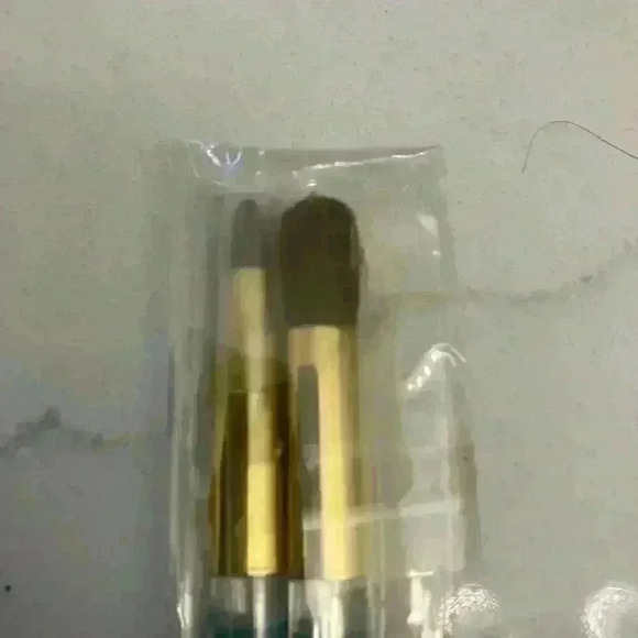 New Estée Lauder Make Up Brushes Lip Eyeshadow Striped Handle - Picture 2 of 5